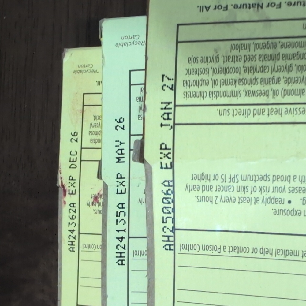 Burt's Bees Sun Care SPF 30 Mineral Sunscreen Lip Balm 6 Tubes Total - Picture 5 of 5